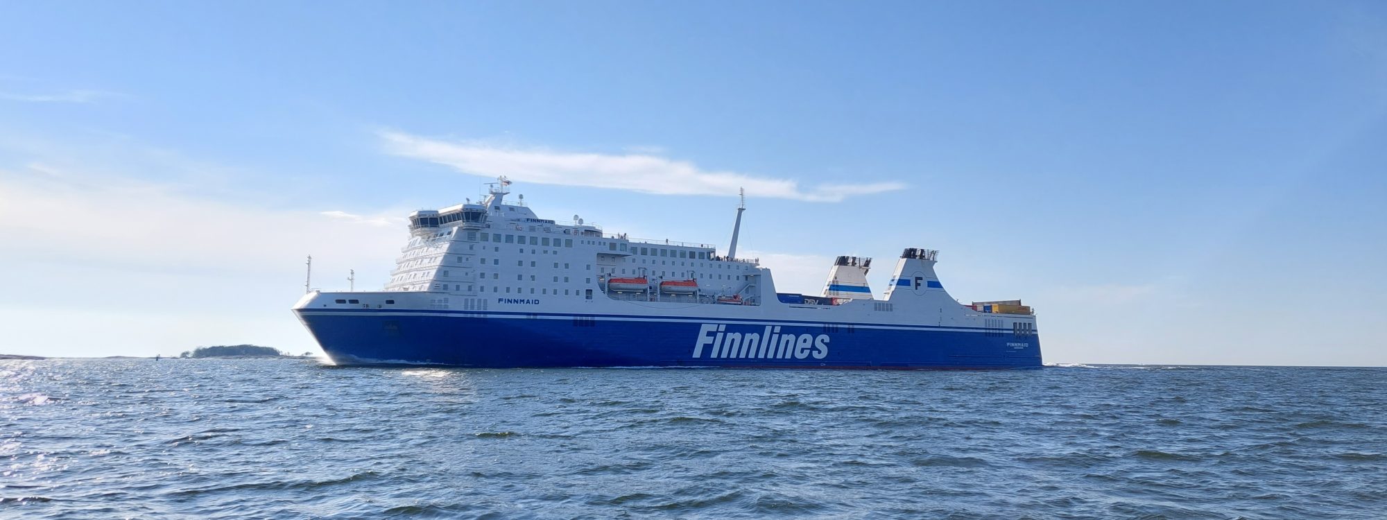 Finnlinesin M/S Finnmaid -laiva merellä.