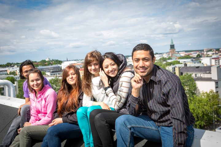 Kansainvälisiä Turun yliopiston opiskelijoita.