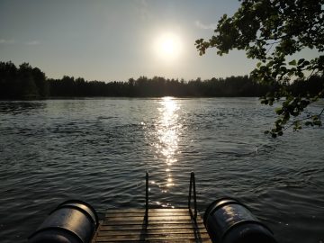 Vietätkö kesän niska limassa, nenä kirjassa vai varpaat hiekassa?