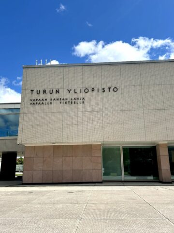 Uudet opiskelijat aloittavat syksyisin Turun yliopistolla.