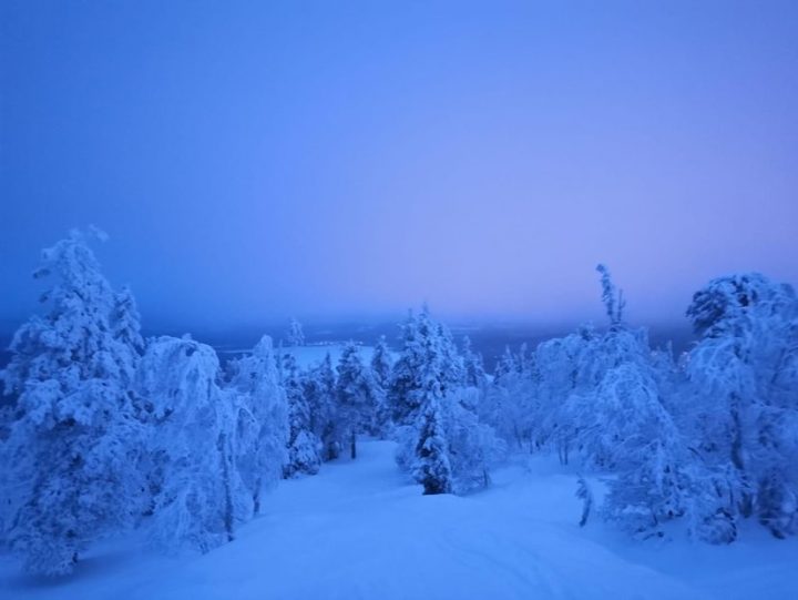 In Finland, the blue hour creates incredbly beautiful landscapes.
