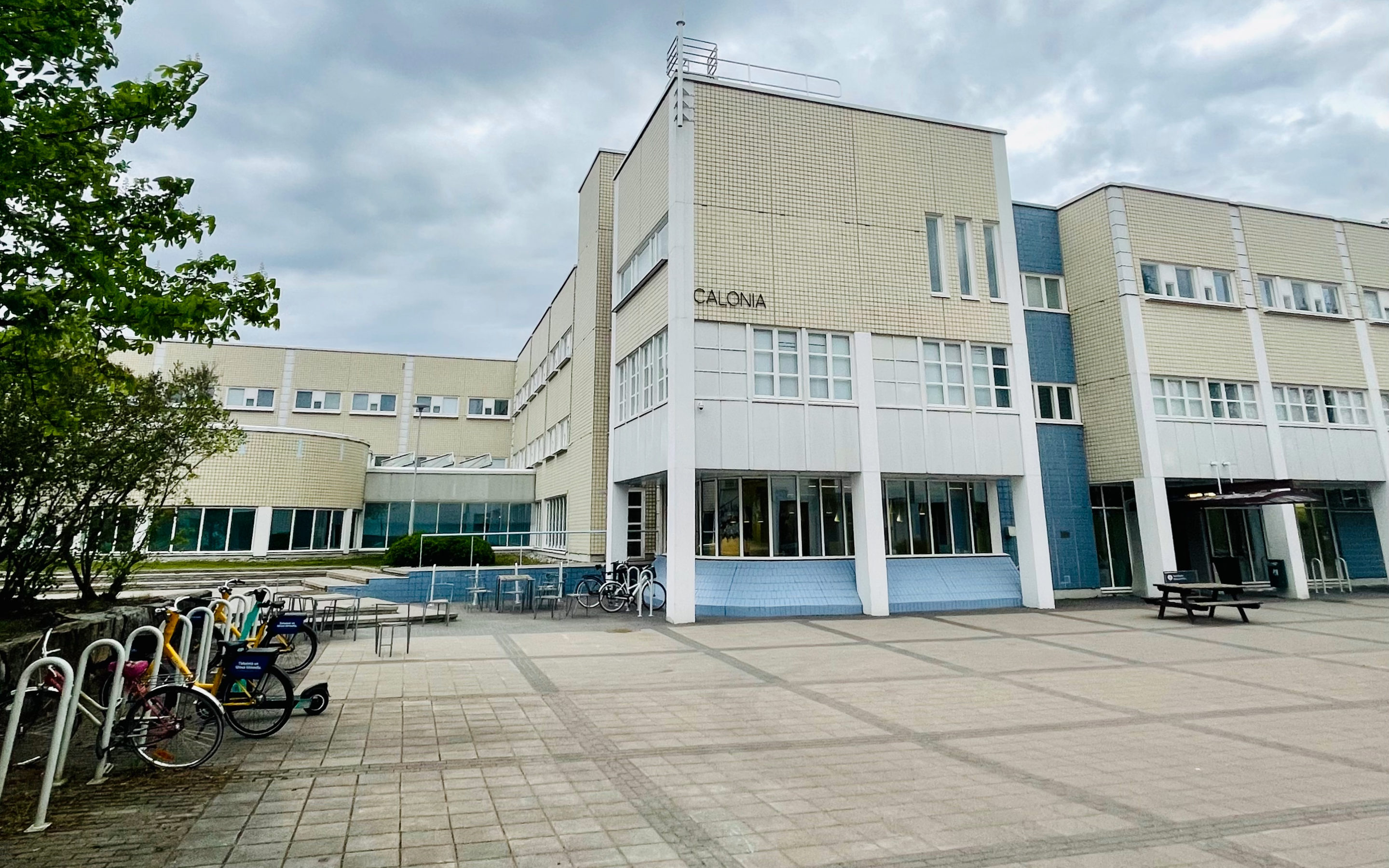 UTU main campus building: Calonia