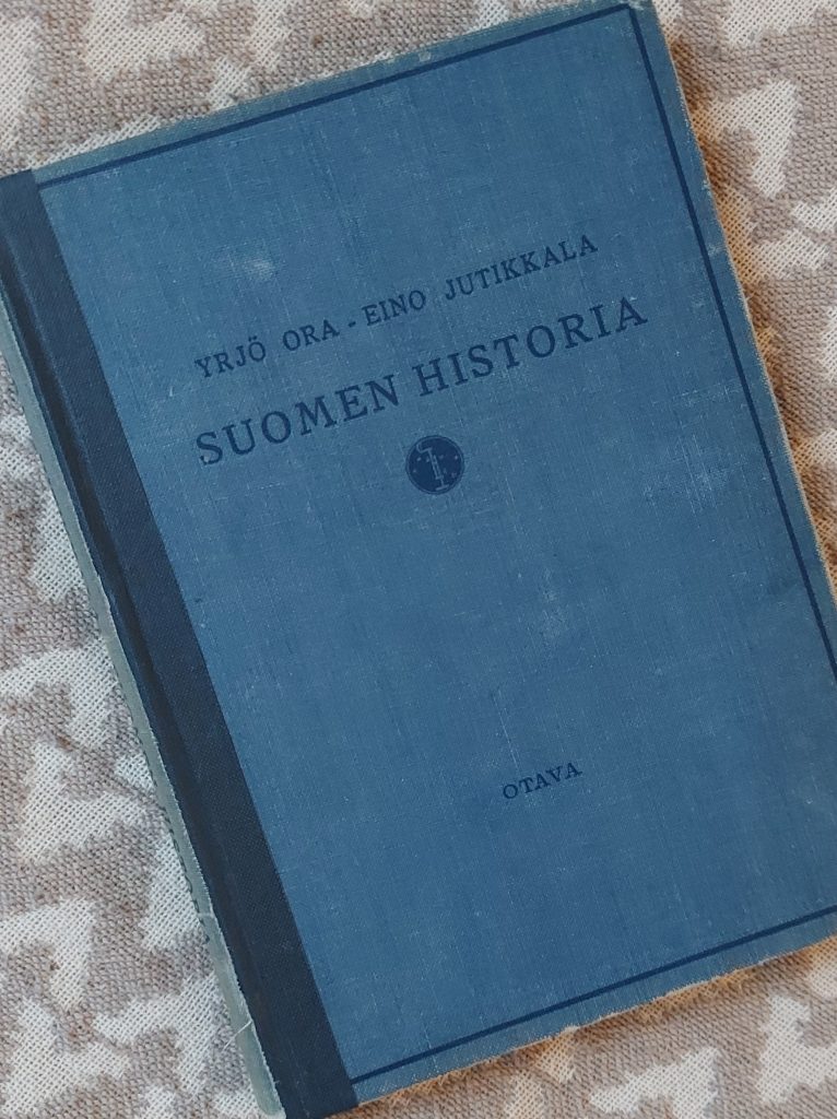Kirjan kansi Yrjö Oran ja Eino Jutikkalan toimittamasta teoksesta Suomen historia vuodelta 1936.